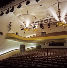 Detre Villő: Balaton Kongresszusi Központ és Színház