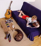 Hajas Ági: Körtálkás asztalka