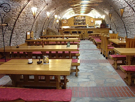 Illés Attila - Mathias Rex Panzió Szentendre