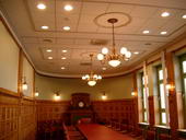 Iványi Mónika - MAHART Szabadkikötő igazgatósági irodaépület, tanácstermi bútorzat az új, kikötői környezetben